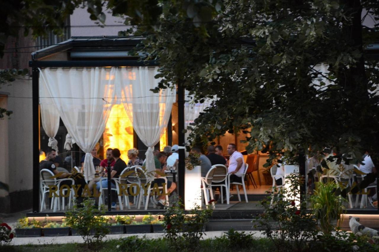 Royal Hotel Peshkopi Albania Exterior foto